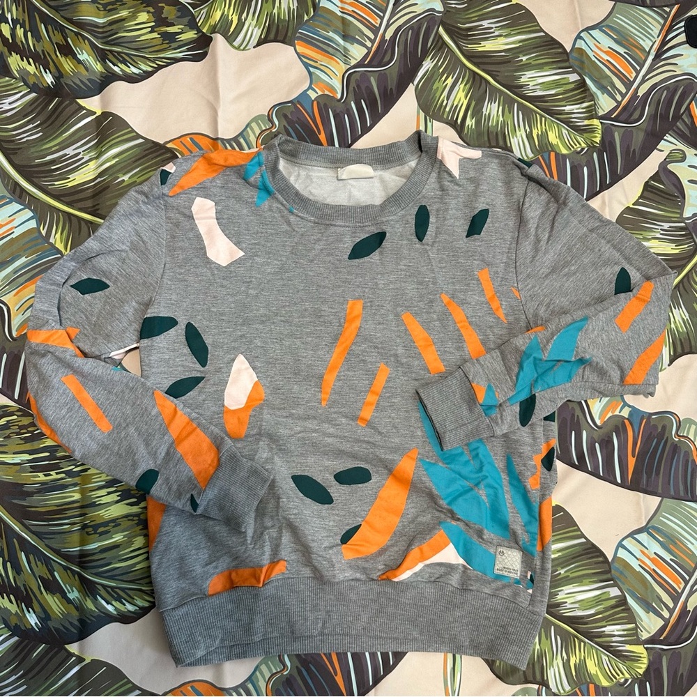 Like new maaji abstract sweatshirt